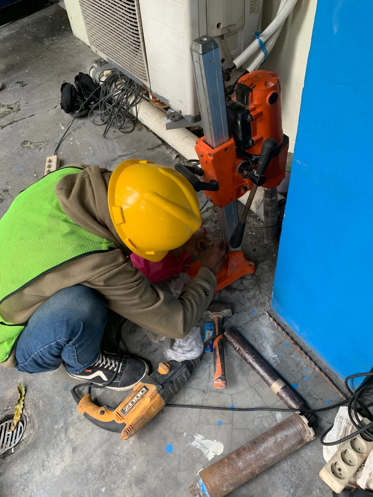 Pekerjaan Coring Lantai Kantor Beacukai Halim