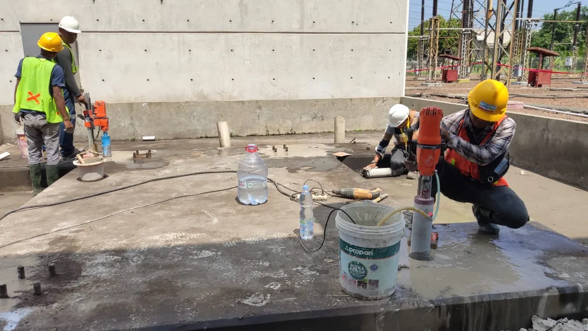 Pekerjaan Coring Pengambilan Sampel Beton Tes Kuat Tekan Gardu PLN Cilegon Barat
